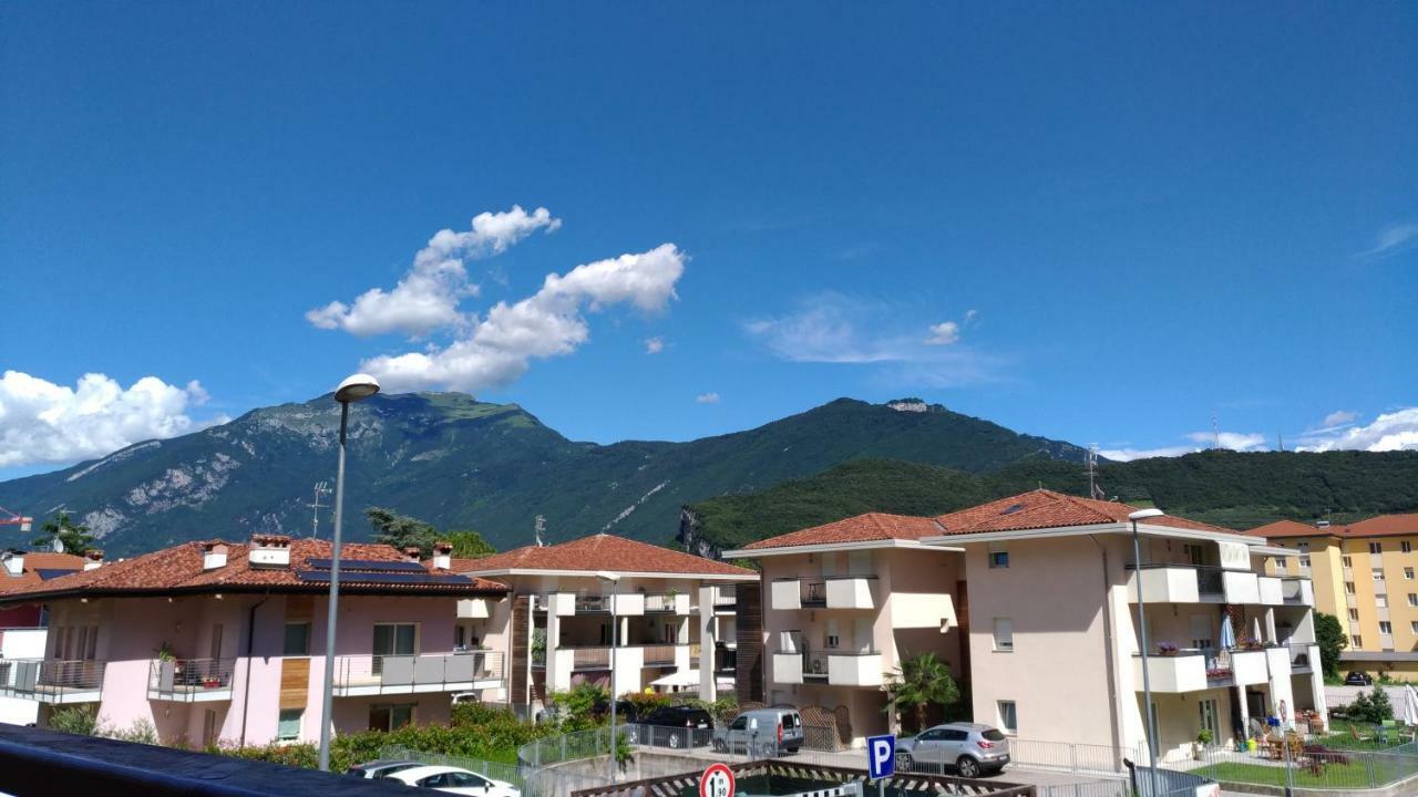 Antica Casa Alboletta - Appartamento Frida Kahlo Riva del Garda Bagian luar foto